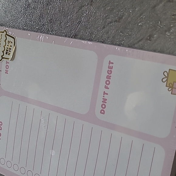 Hello Kitty Desk Pad & Gel Pen Set - Picture 4 of 7